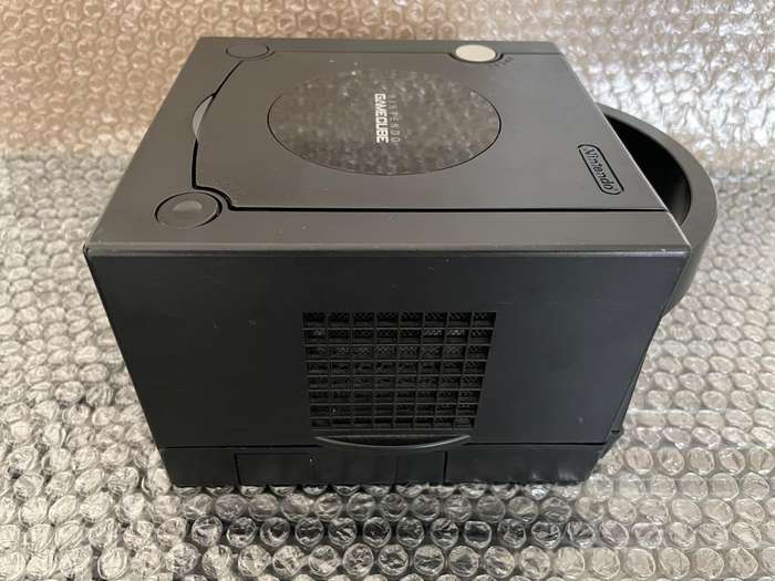 Nintendo Game Cube PAL Console Black + Game : Retro (PreOwned)