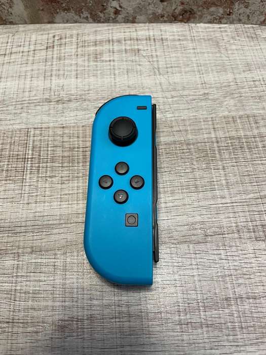 Left Joycon for Nintendo Switch (PreOwned)