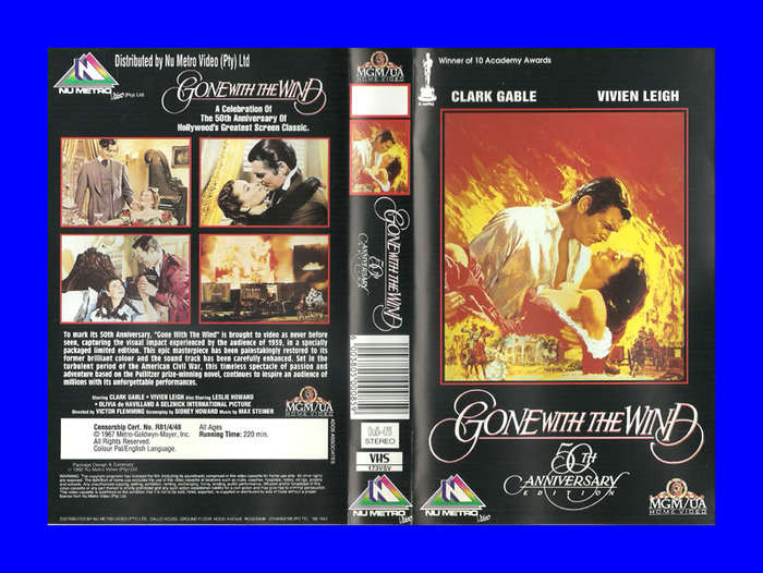 VHS CASSETTE  -  GONE WITH THE WIND (CLARK GABLE, VIVIEN LEIGH)