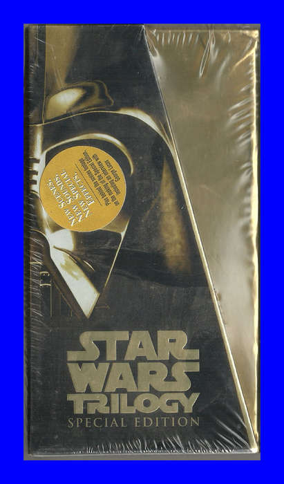 RARE COLLECTOR`S ITEM: VHS CASSETTE  -  STAR WARS TRILOGY (FACTORY SEALED!)