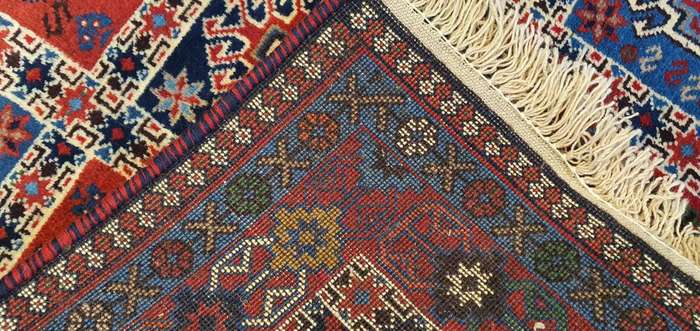 Very Fine Persian Yalemeh Carpet 150cm x 100cm Hand Knotted