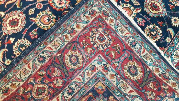 Very Fine Persian Sarough Carpet 350cm x 250cm Hand Knotted