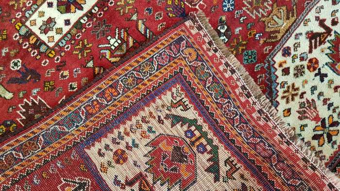 Very Fine Persian Qashgaye Carpet 143cm x 105cm Hand Knotted