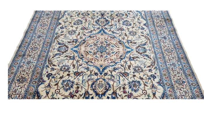 Very Fine Persian Nain Carpet 346cm x 251cm Hand Knotted