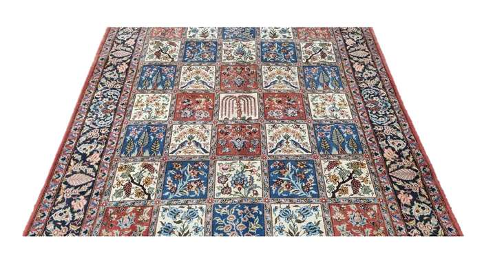 Very Fine Persian Bakhtiari Carpet 300cm x 200cm Hand Knotted