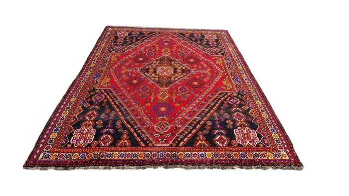 Very Fine Persian Qashqai Carpet 293cm x 193cm Hand Knotted