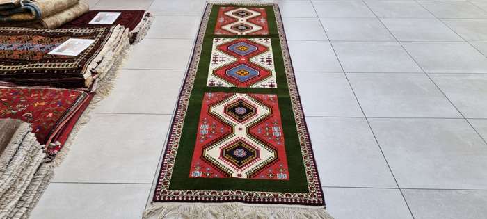 Very Fine Persian Yalemeh Carpet - 295cm x 81cm - Hand Knotted