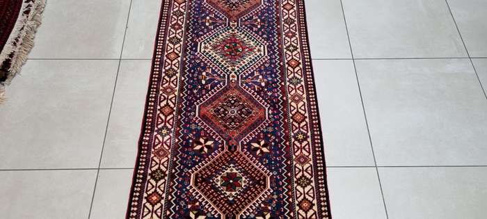 Very Fine Persian Yalemeh Carpet - 285cm x 82cm - Hand Knotted