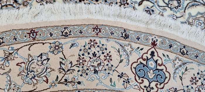 Very Fine Persian Nain Carpet 244cm x 244cm Hand Knotted