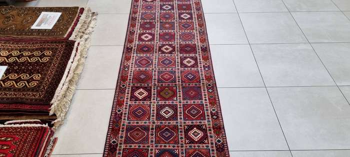 Very Fine Persian Yalemeh Carpet 600cm x 86cm - Hand Knotted