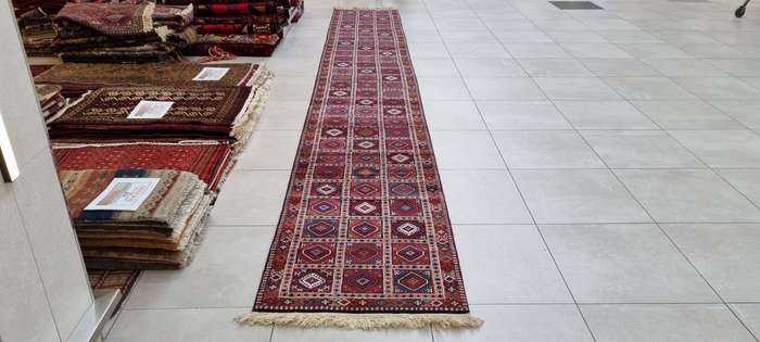Very Fine Persian Yalemeh Carpet 600cm x 86cm - Hand Knotted