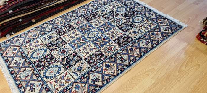 Persian Kashan Carpet 150cm x 100cm Hand Knotted