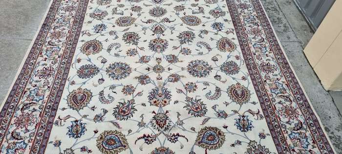 Very Fine Persian Mashhad Carpet  343cm x 250cm Hand-Knotted