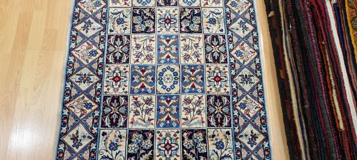 Persian Kashan Carpet 150cm x 100cm Hand Knotted