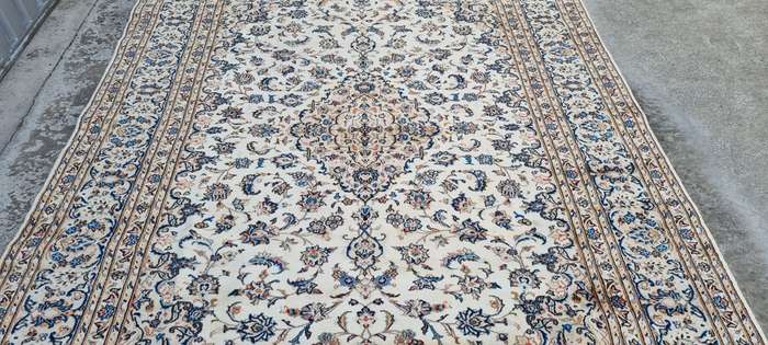 Persian Kashan Carpet  350cm x 250cm Hand-Knotted