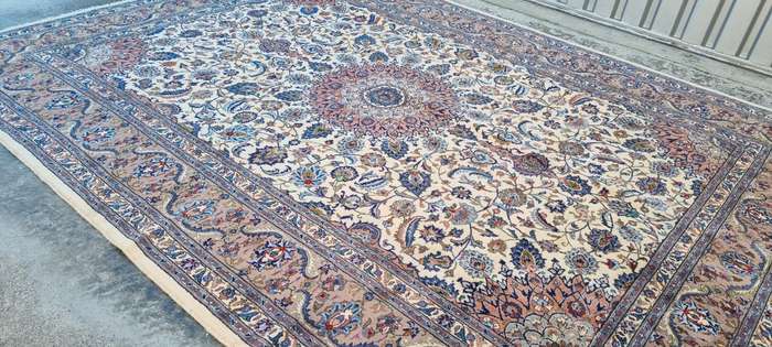 Persian Kashmar Carpet 335cm x 250cm Hand Knotted