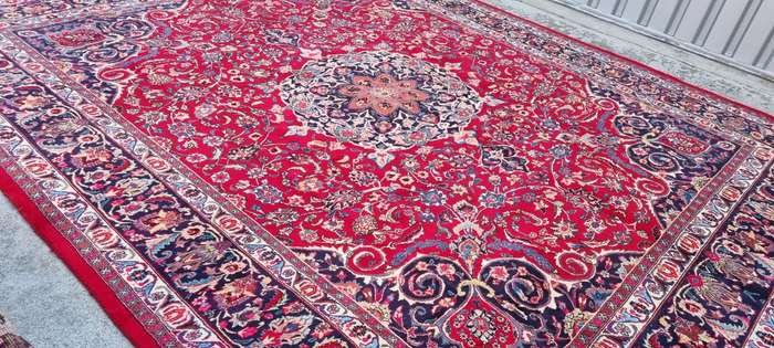 Fine Persian Mashhad Carpet 376cm x 290cm Hand Knotted