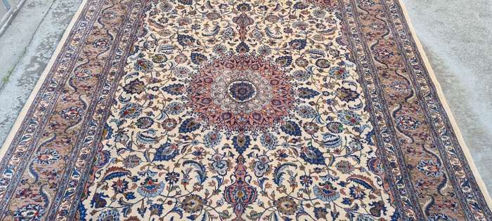Persian Kashmar Carpet 335cm x 250cm Hand Knotted