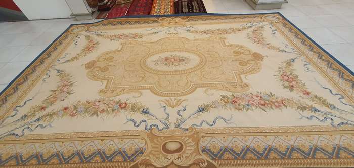 French Aubusson Flat Woven Rug 560cm x 370cm Hand Made