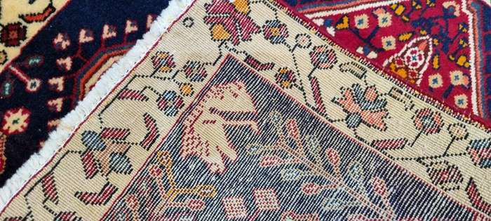 Very Fine Persian Qashqai Carpet 60cm x 60cm Hand Knotted
