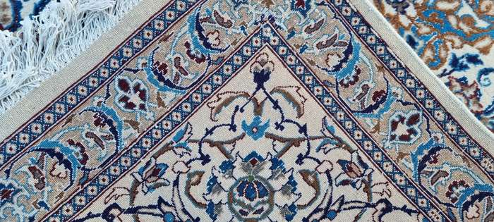 Persian Nain Carpet 492cm x 337cm Hand Knotted