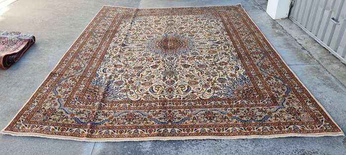 Persian Kashmar Carpet 390cm x 292cm Hand Knotted
