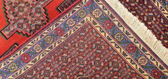 Very Fine Persian senneh Carpet  405cm x 92cm  Hand Knotted