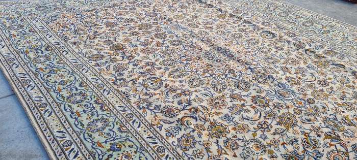 Persian Kashmar Carpet 375cm x 290cm Hand Knotted