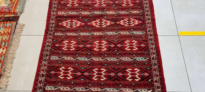 Very Fine Persian Turkaman Carpet 283cm x 128cm Hand Knotted