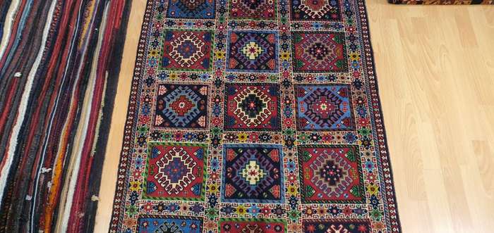 Very Fine Persian Yalemeh Carpet 150cm x 100cm Hand Knotted