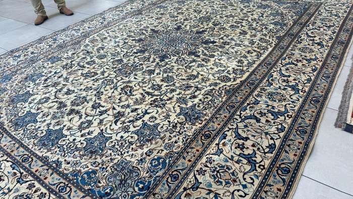 Fine Persian Nain Carpet 430cm x 310cm Hand Knotted