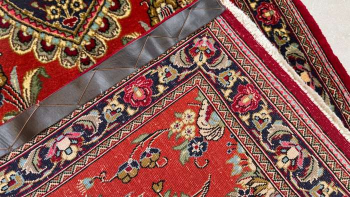 Very Fine Persian Qum Carpet 390cm x 75cm Hand Knotted