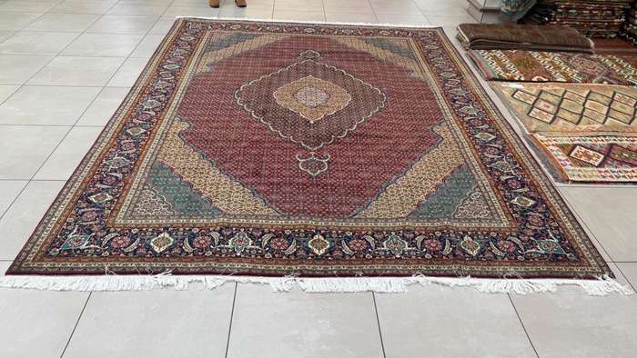 Very Fine Persian Tabriz Carpet 369cm x 285cm Hand Knotted