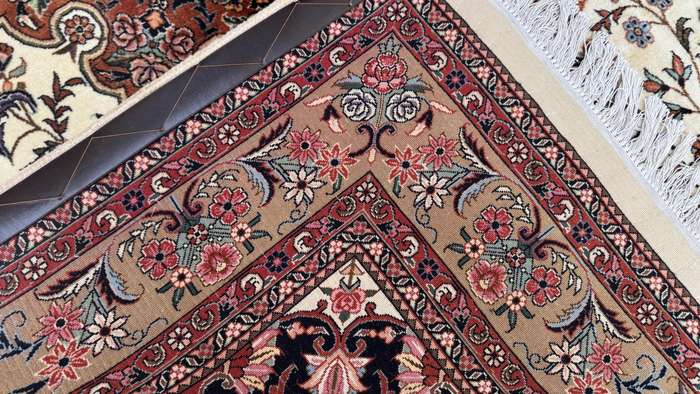 High Quality Persian Bidjar Carpet 265cm x 176cm Hand knotted