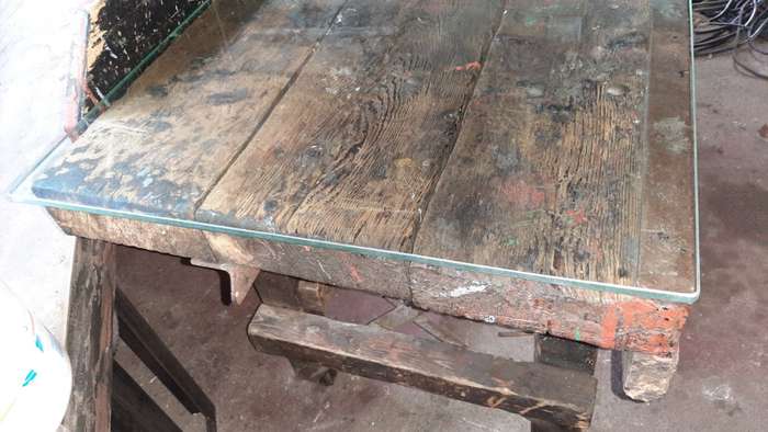 Artist Bench