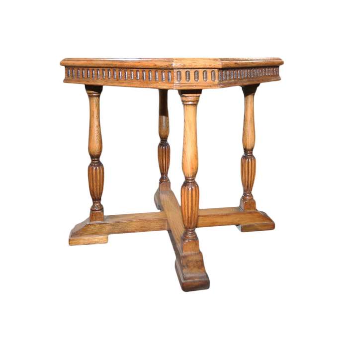 20th Century Small Oak Table