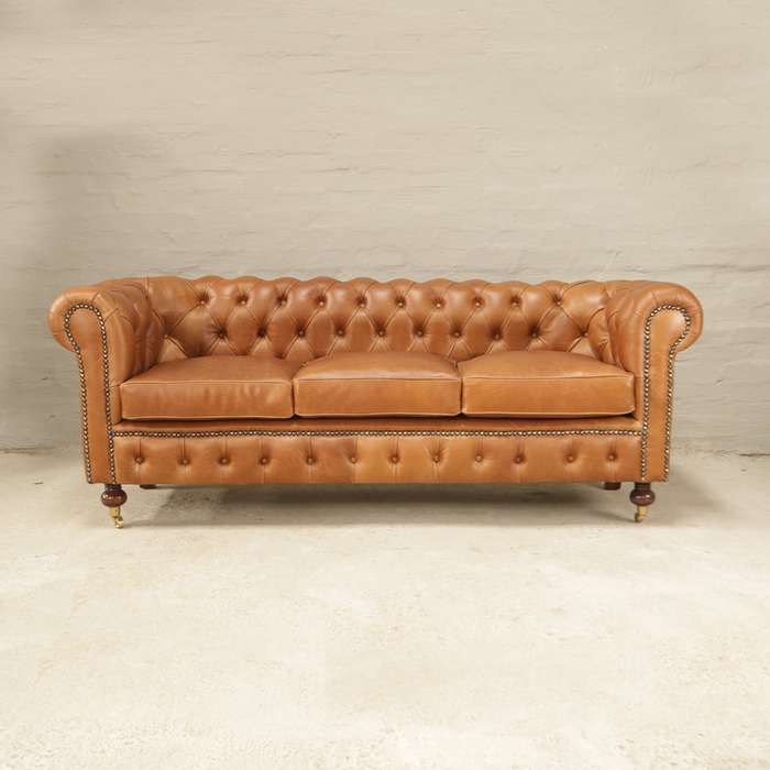 Ladies Chesterfield in Full Hide Leather