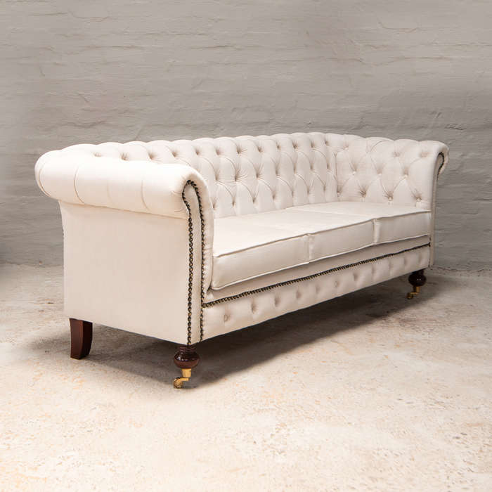 Ladies Chesterfield in Velvet