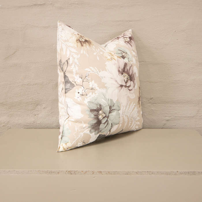 Scatter in Pastel Florals