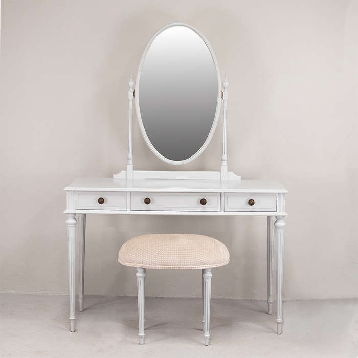 Elegant Dressing Table