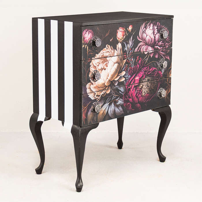 Artistic Chest of Drawers