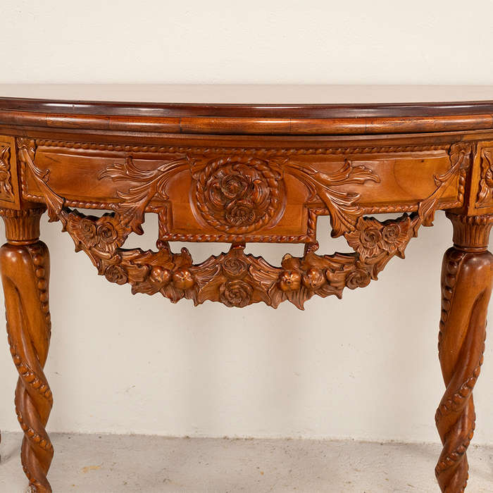 Colonial Console