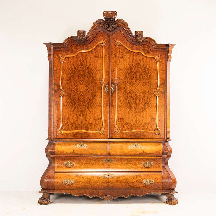 Dutch Bombe Armoire