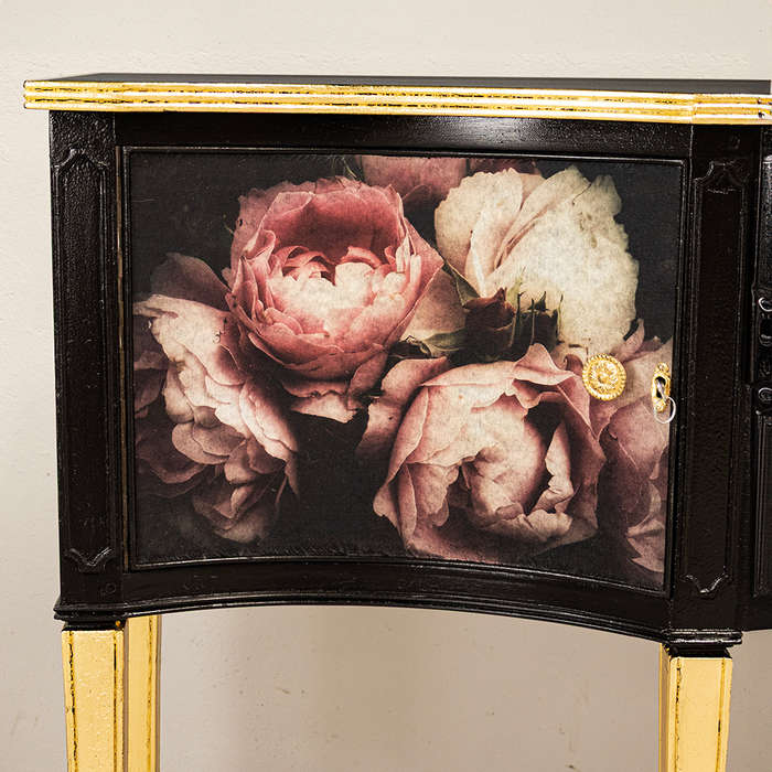 Georgian Style Sideboard Elegance