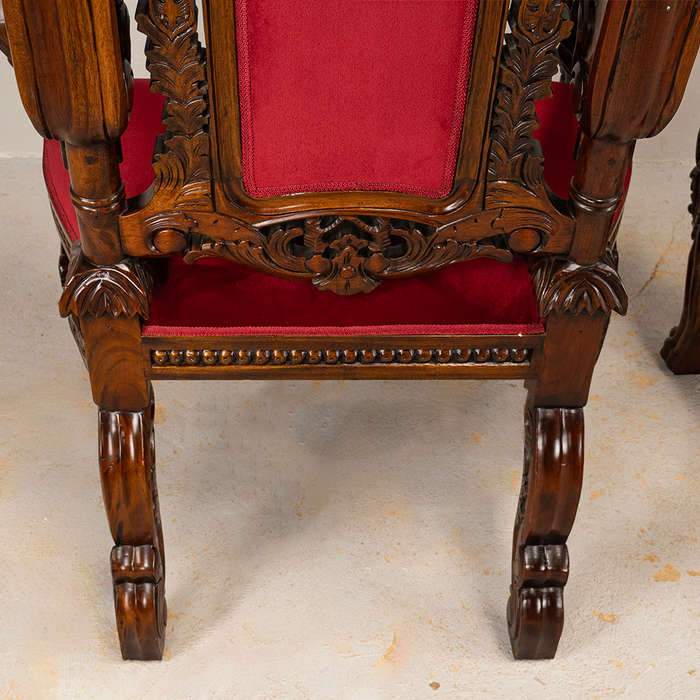Throne Chairs