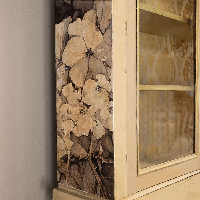Regal Floral Display Cabinet