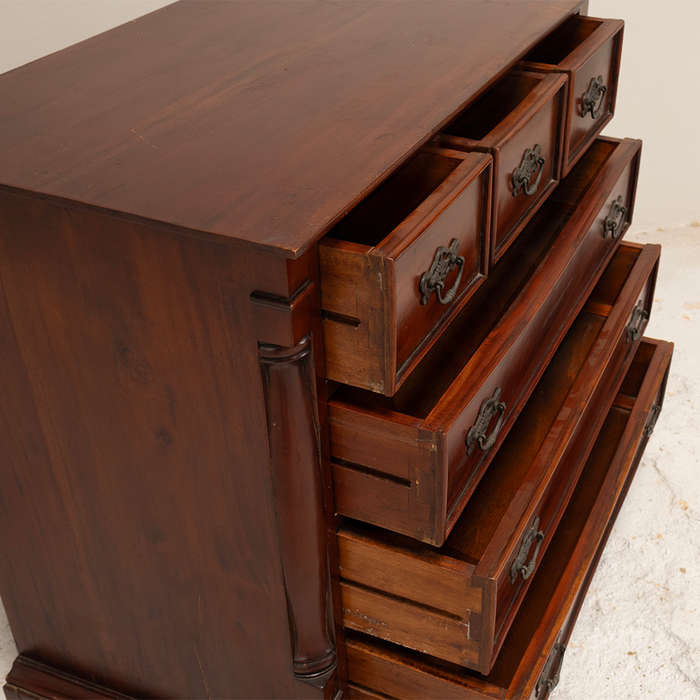 Mahogany Chest of Drawers