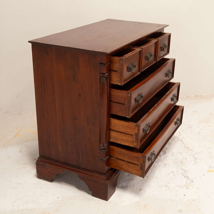 Mahogany Chest of Drawers