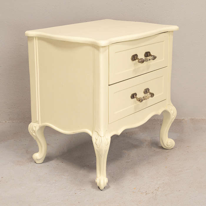 Queen Anne style Pedestal