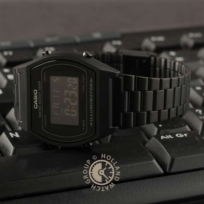 Casio Women's Illuminator Vintage Retro Watch (B640WB-1BEF)